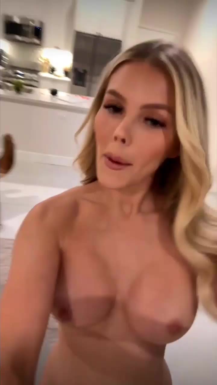 Scarlettkissesxo Blue Saucesenpai Nude Onlyfans Leaks Full Videos