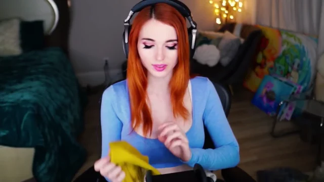 amouranth onlyfans vid