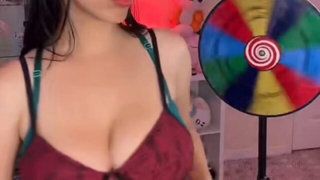 strawberrytabby leaked tits