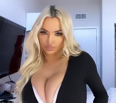 best of lindsey pelas